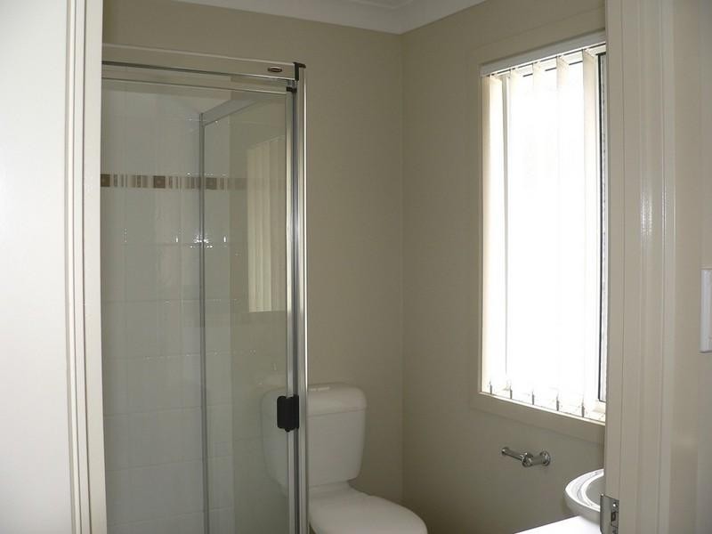 2/6 Spirula Street, Coomera QLD 4209