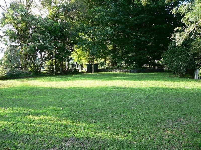 2 Maple Court, Beechmont QLD 4211