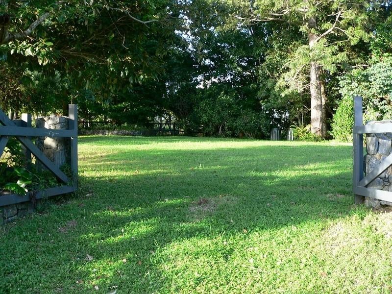 2 Maple Court, Beechmont QLD 4211