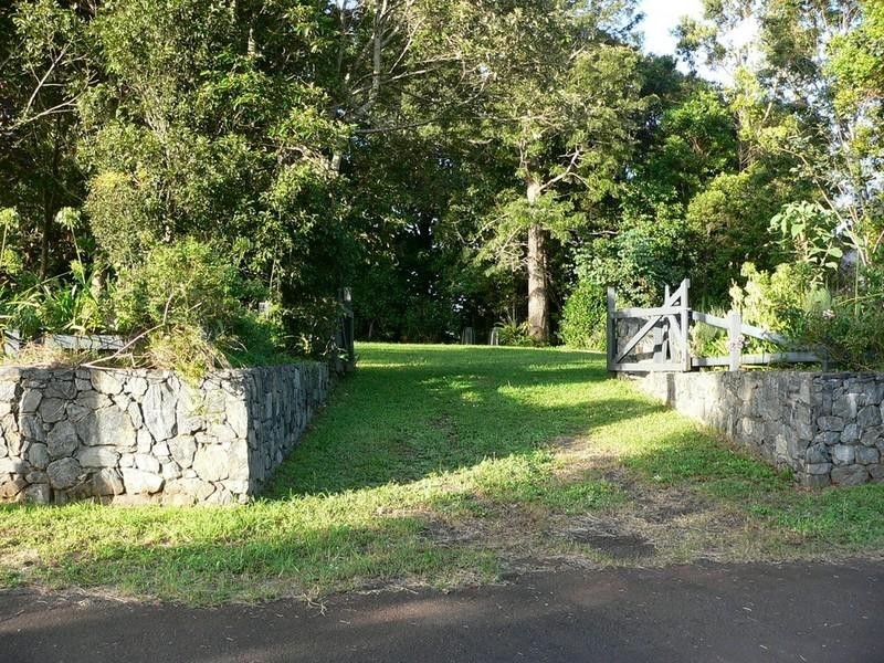 2 Maple Court, Beechmont QLD 4211