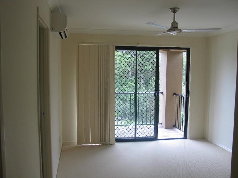 1/1 Macdonald Avenue, Upper Coomera QLD 4209