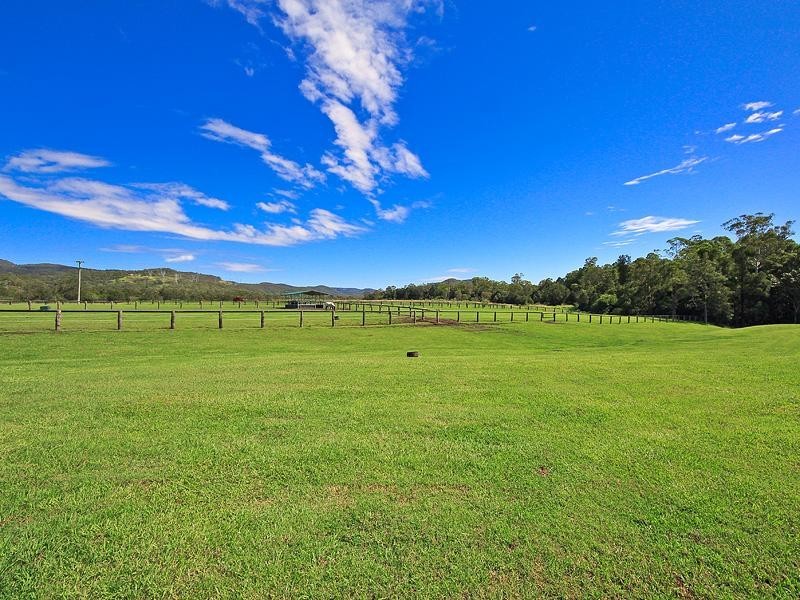 Maudsland QLD 4210