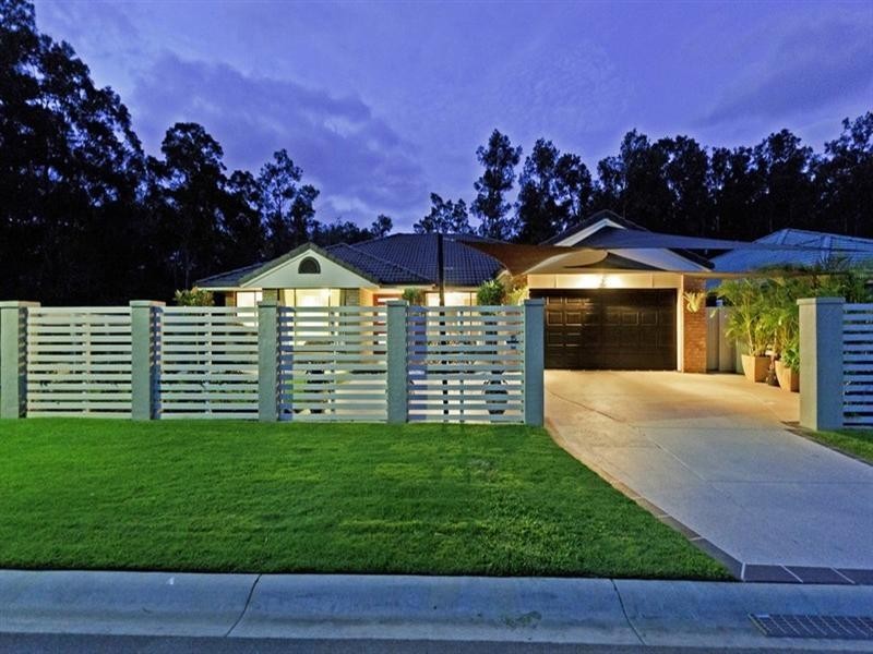 15 Waverley Park Close, Oxenford QLD 4210