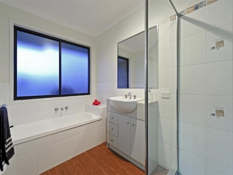 15 Waverley Park Close, Oxenford QLD 4210