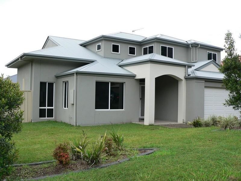 6 Caragh Crescent, Oxenford QLD 4210