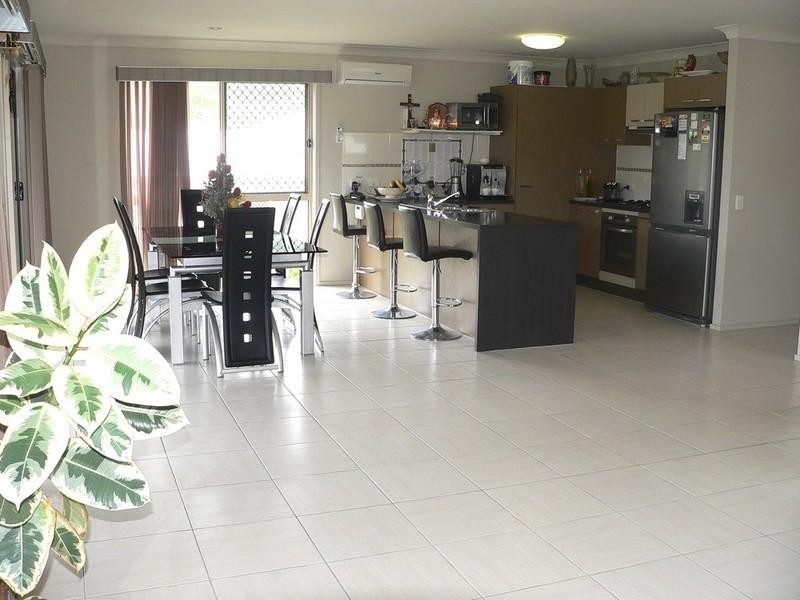 14 Silver Dawn Crescent, Oxenford QLD 4210