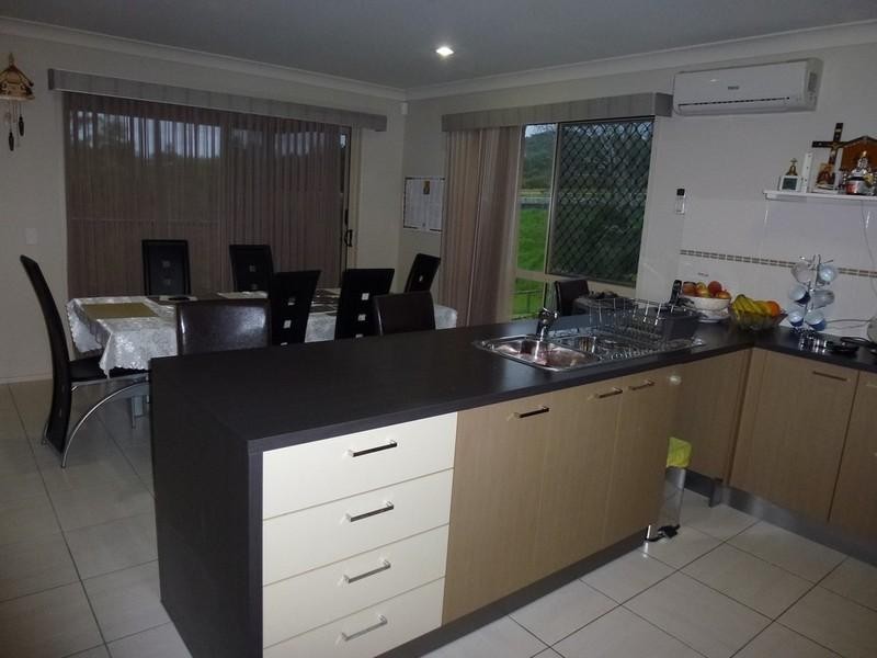 14 Silver Dawn Crescent, Oxenford QLD 4210