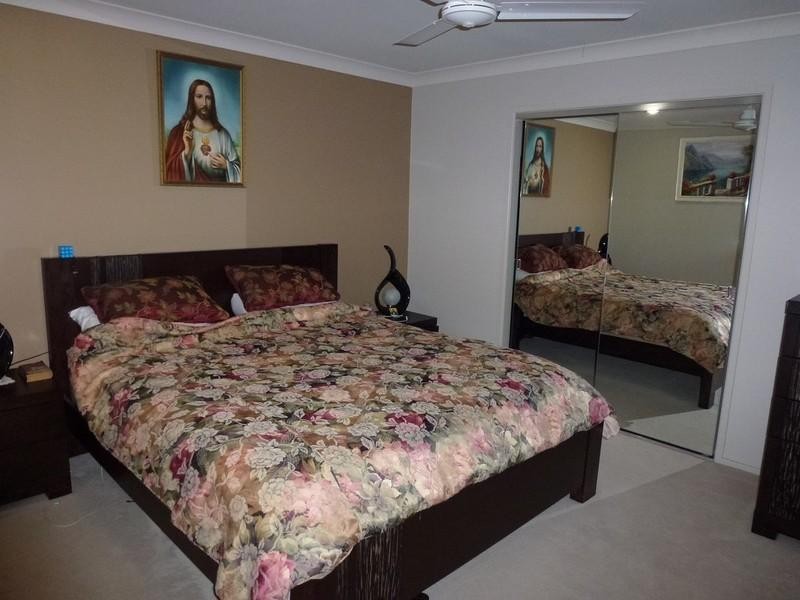 14 Silver Dawn Crescent, Oxenford QLD 4210