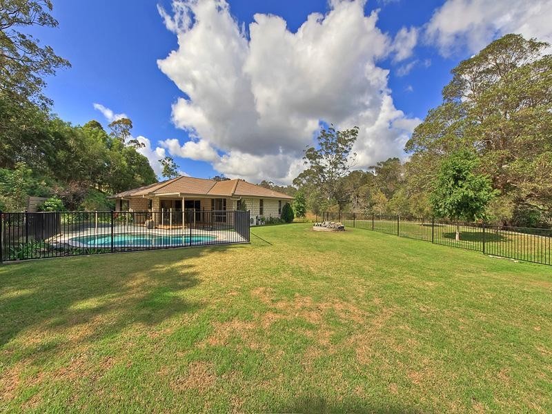 41 Mountain View Crest, Mount Nathan QLD 4211