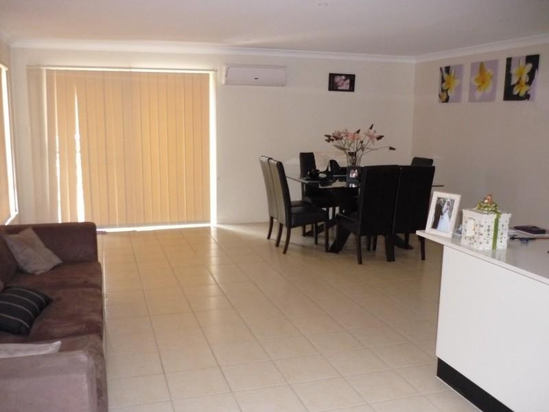 11 Craigs Way, Maudsland QLD 4210