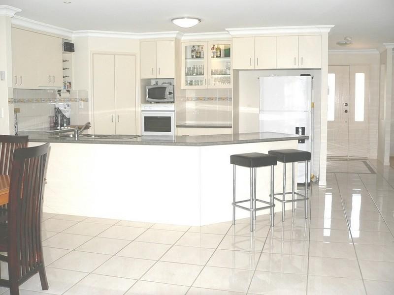 4 Waverley Park Close, Oxenford QLD 4210