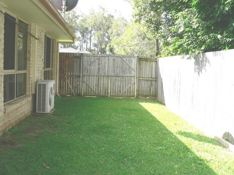 4 Waverley Park Close, Oxenford QLD 4210