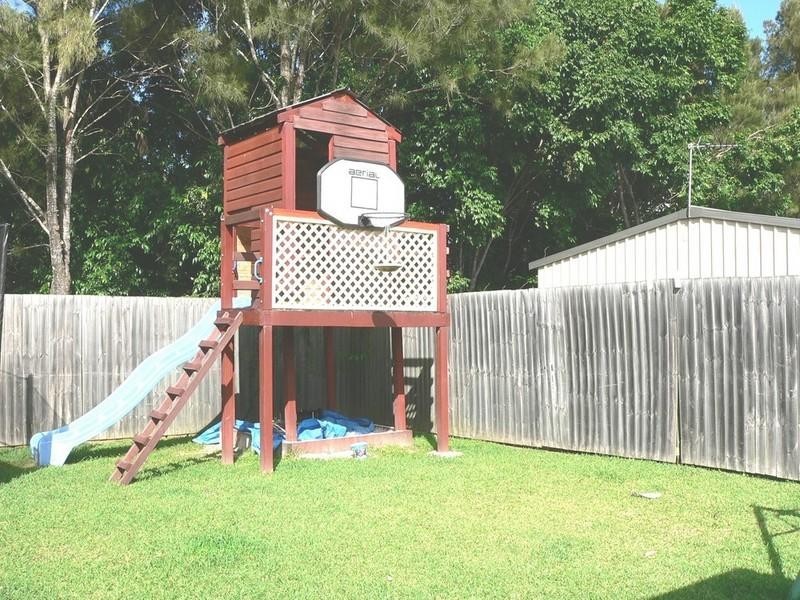 4 Waverley Park Close, Oxenford QLD 4210