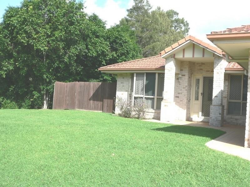 4 Waverley Park Close, Oxenford QLD 4210