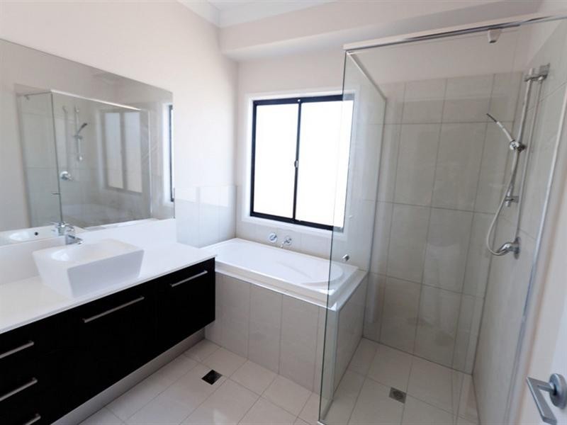 32 Warrandyte Street, Upper Coomera QLD 4209