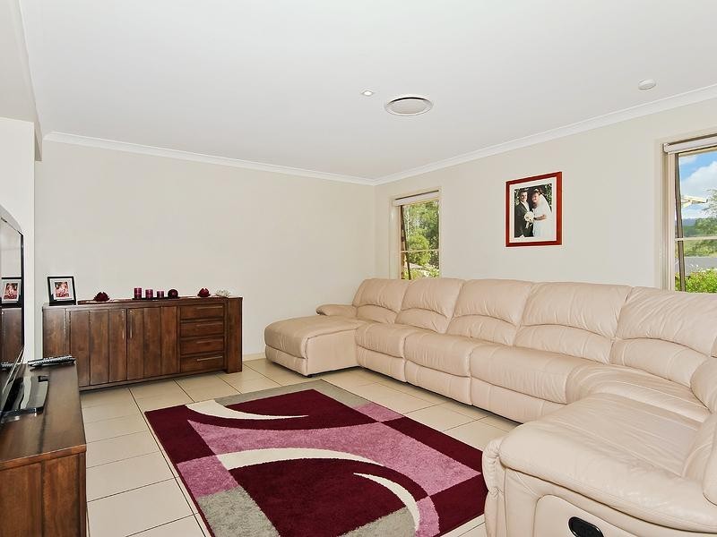 10 Creek Flat Road, Mount Nathan QLD 4211