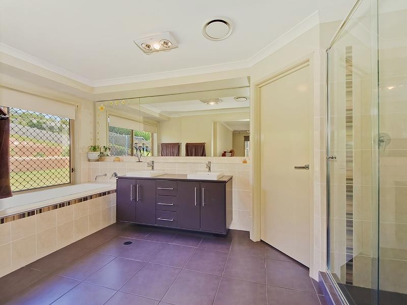 10 Creek Flat Road, Mount Nathan QLD 4211