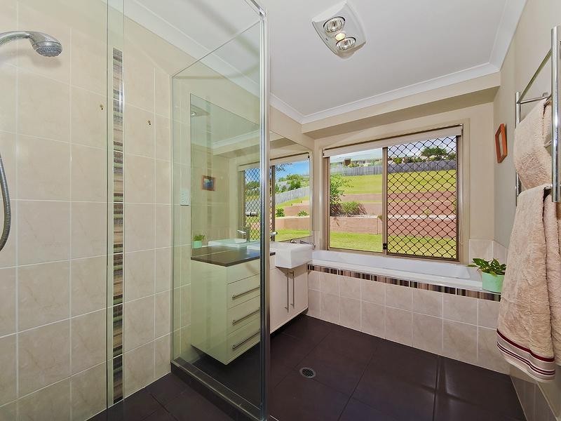 10 Creek Flat Road, Mount Nathan QLD 4211
