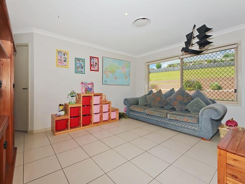 10 Creek Flat Road, Mount Nathan QLD 4211