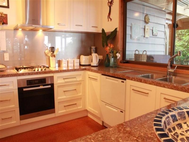 4 Maple Court, Beechmont QLD 4211