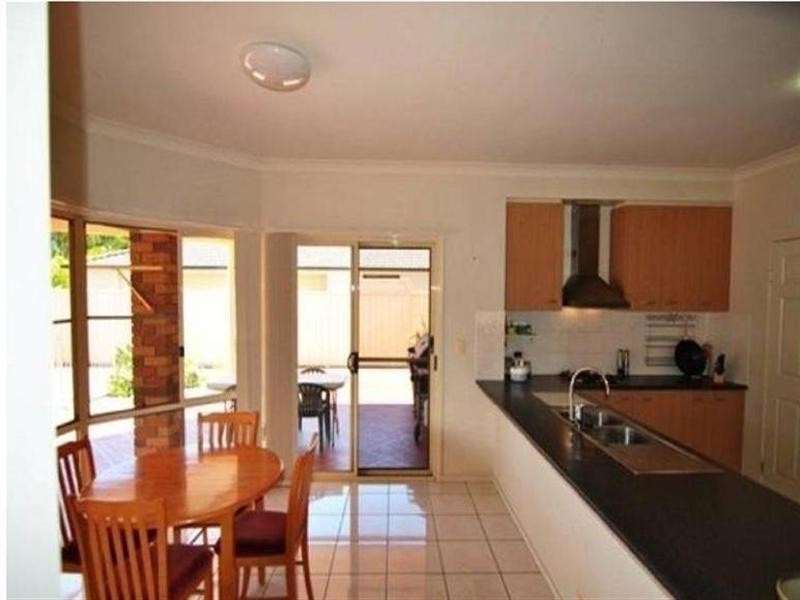 22 Audrey Avenue, Helensvale QLD 4212