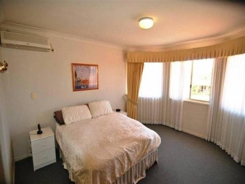 22 Audrey Avenue, Helensvale QLD 4212