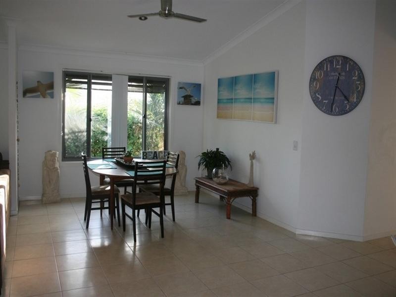 33 Gerard Street, Pacific Pines QLD 4211