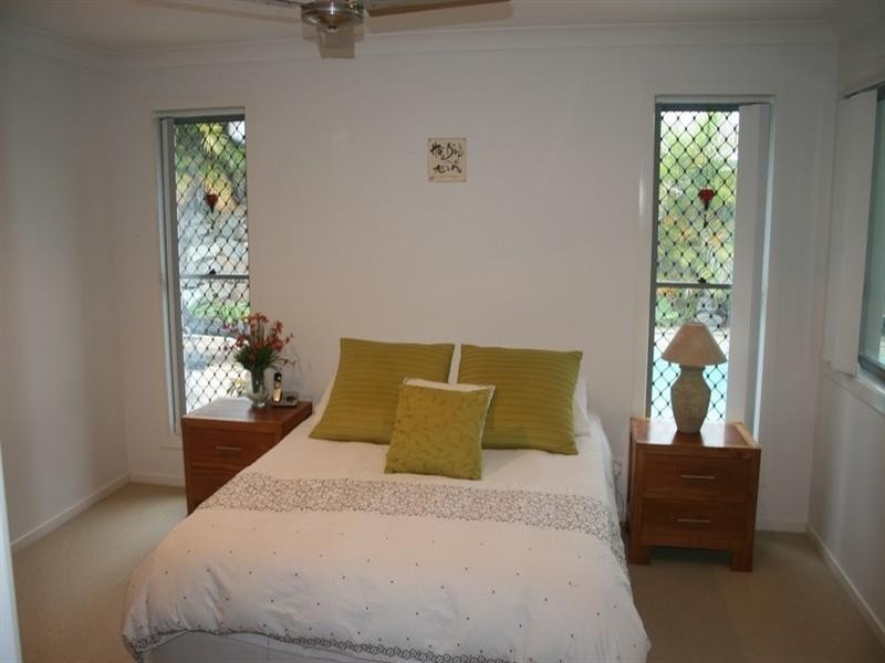 33 Gerard Street, Pacific Pines QLD 4211