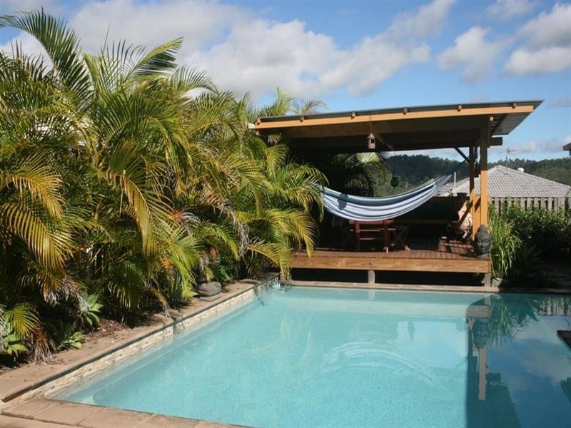 33 Gerard Street, Pacific Pines QLD 4211