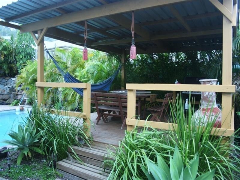 33 Gerard Street, Pacific Pines QLD 4211