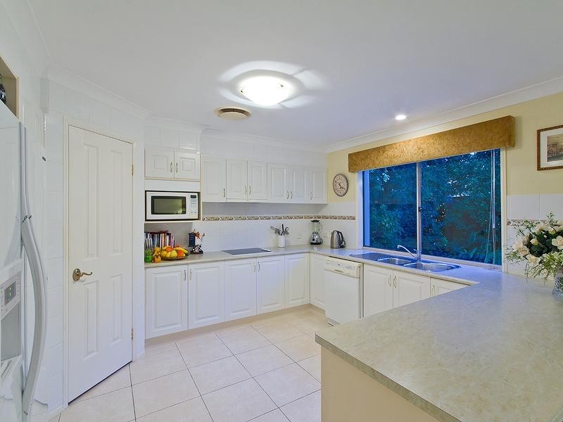 38 Brittany Drive, Oxenford QLD 4210