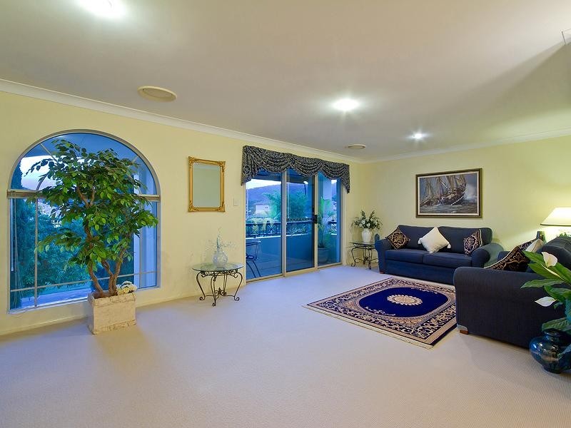 38 Brittany Drive, Oxenford QLD 4210