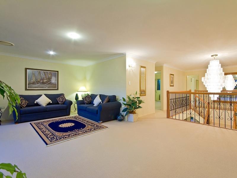 38 Brittany Drive, Oxenford QLD 4210