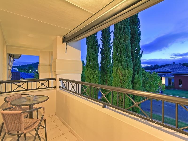 38 Brittany Drive, Oxenford QLD 4210