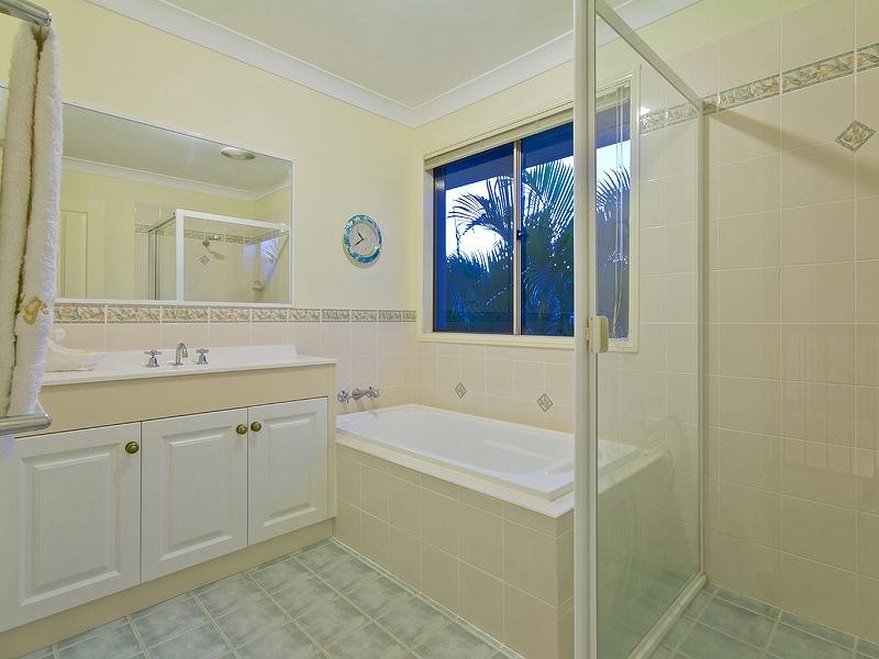 38 Brittany Drive, Oxenford QLD 4210