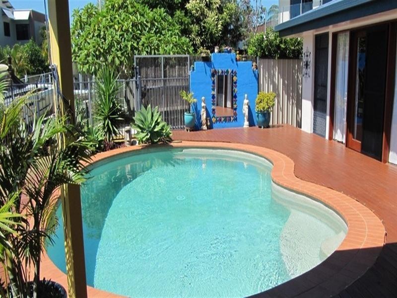 5 Namatjira Street, Paradise Point QLD 4216