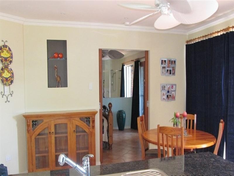 5 Namatjira Street, Paradise Point QLD 4216