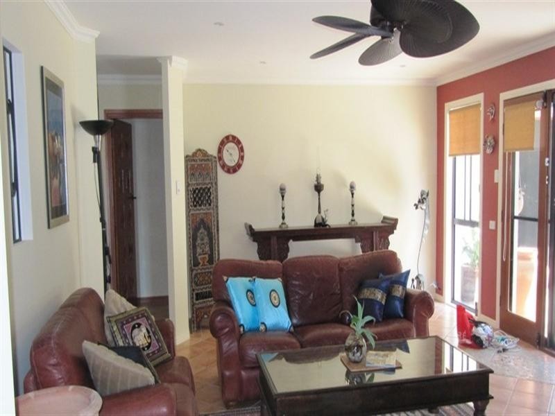 5 Namatjira Street, Paradise Point QLD 4216