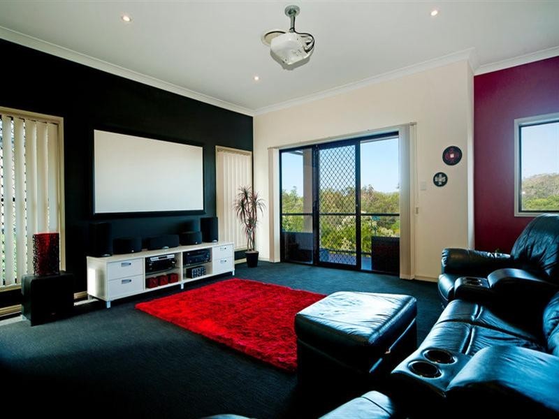 11 McNamara Court, Oxenford QLD 4210