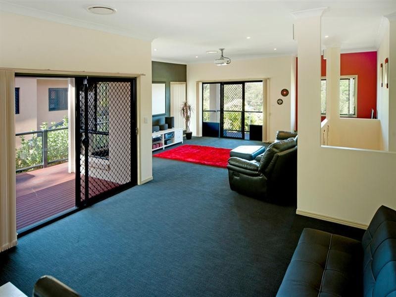 11 McNamara Court, Oxenford QLD 4210