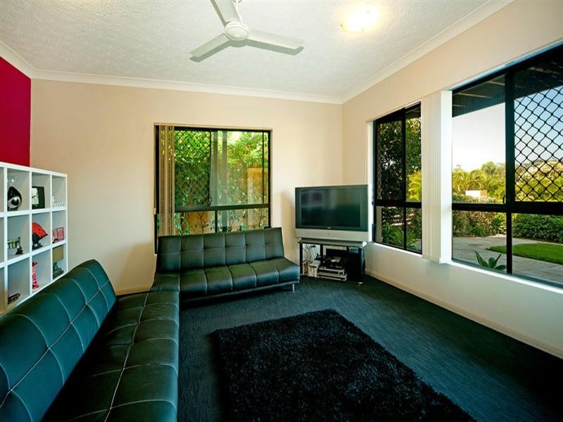 11 McNamara Court, Oxenford QLD 4210