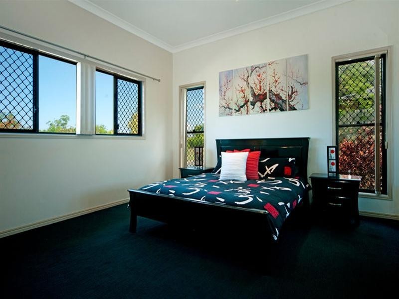 11 McNamara Court, Oxenford QLD 4210