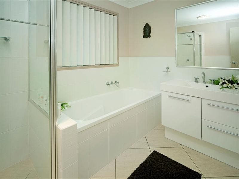 11 McNamara Court, Oxenford QLD 4210