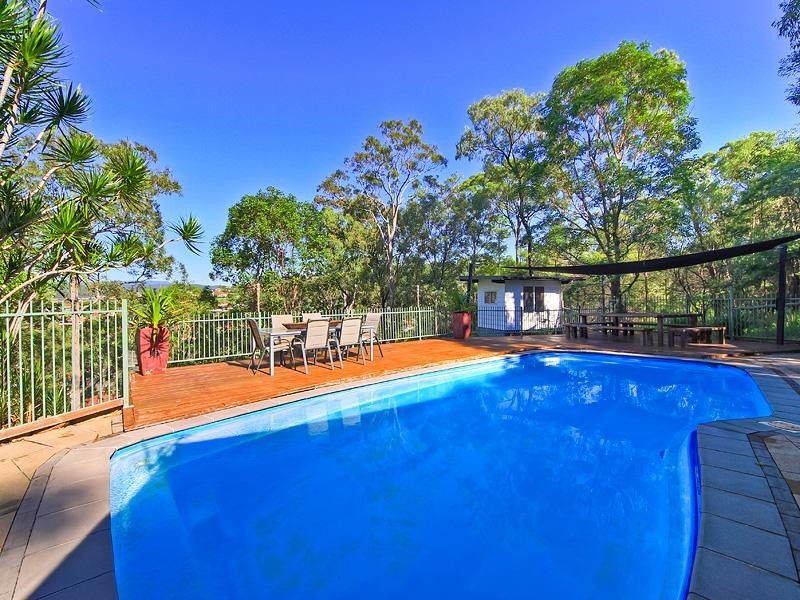 30 High Ridge Road, Gaven QLD 4211