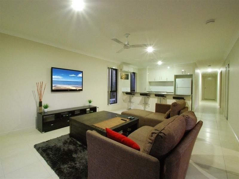 59 Manning Circuit, Pacific Pines QLD 4211
