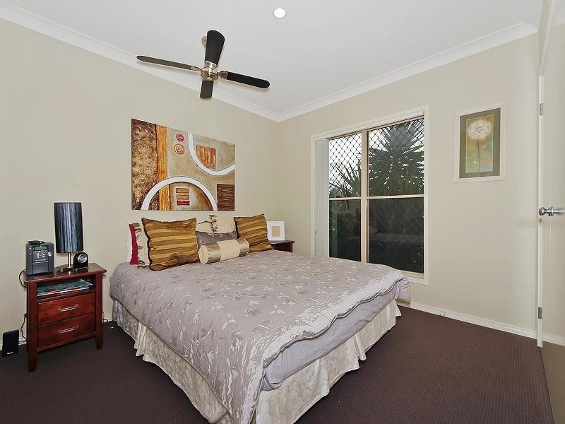 123 Wunburra Circuit, Pacific Pines QLD 4211