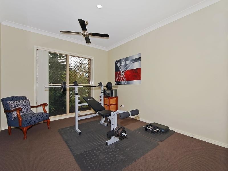 123 Wunburra Circuit, Pacific Pines QLD 4211