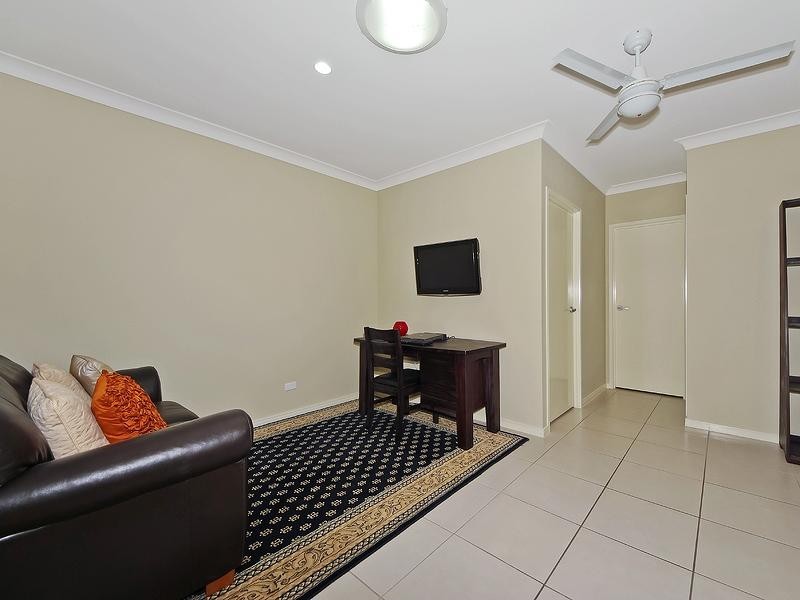 123 Wunburra Circuit, Pacific Pines QLD 4211