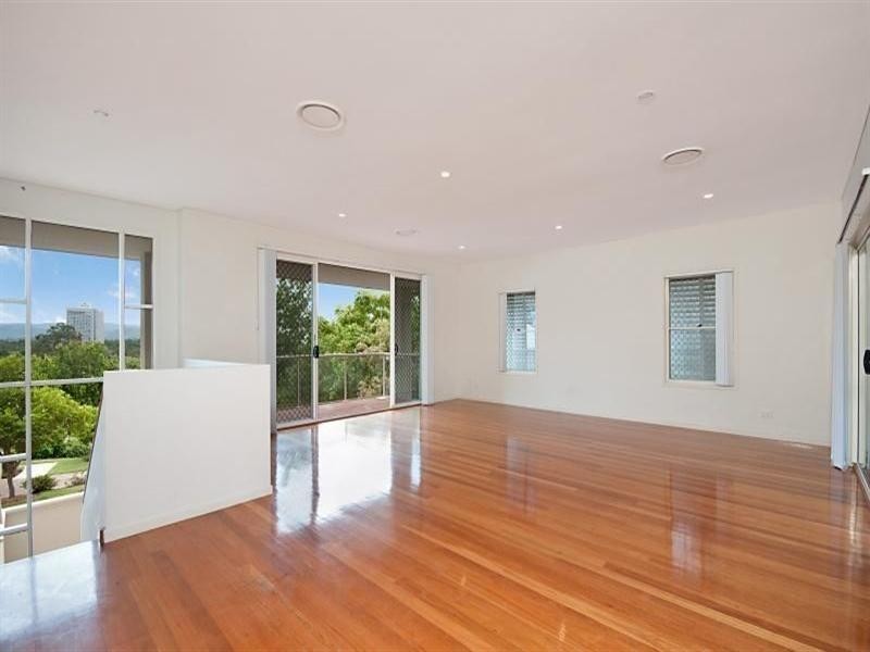 30/268 Ashmore Road, Benowa QLD 4217
