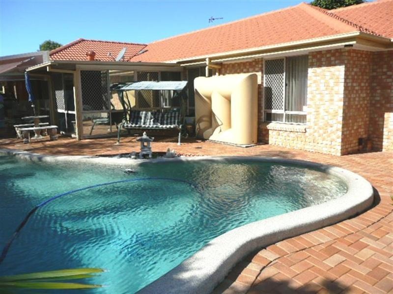 54 Cootharaba Drive, Helensvale QLD 4212